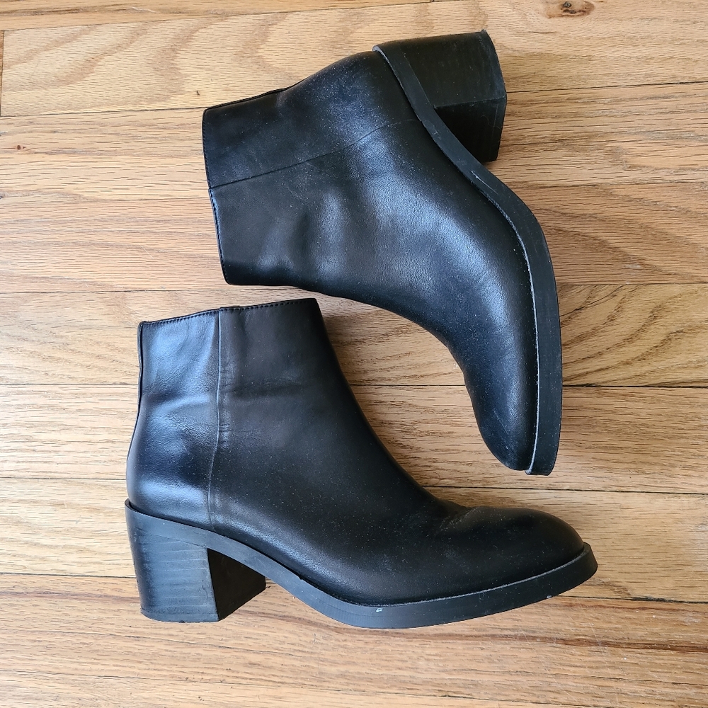 & Other Stories Leather Ankle Boots Size 36 in Black